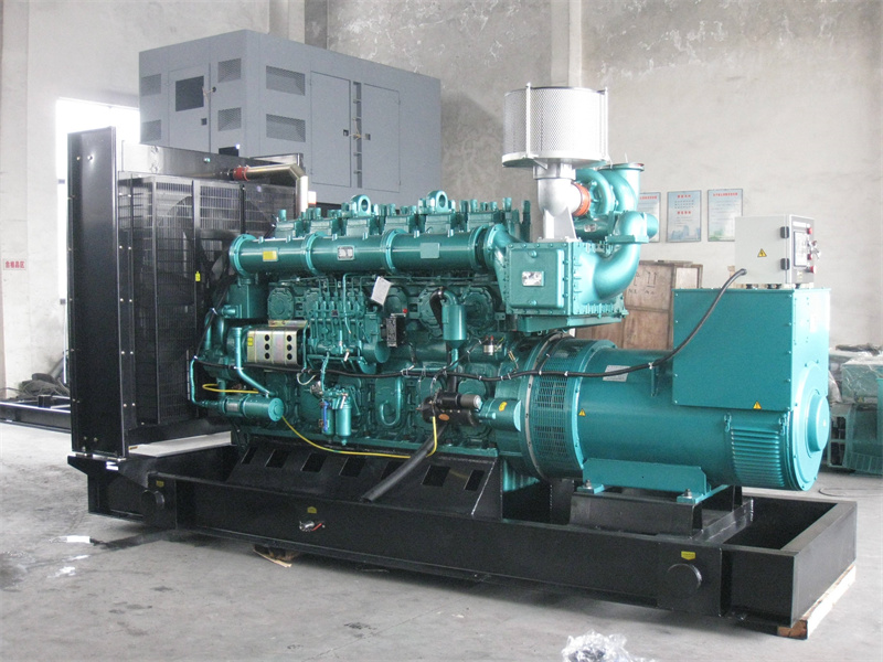 泗县200KW 柴油发电机的油耗是多少?