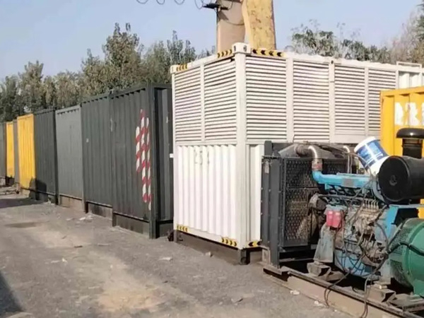 泗县200KW柴油发电机机组每小时油耗是多少？